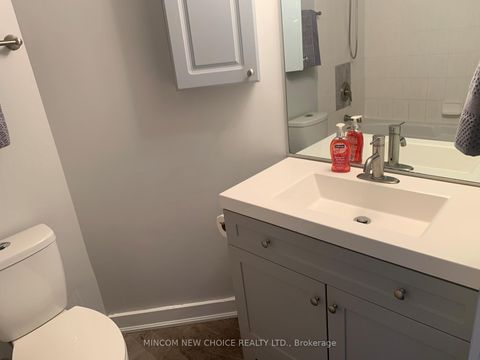 Photo 21 at 511 - 140 Dunlop Street E, City Centre, Barrie