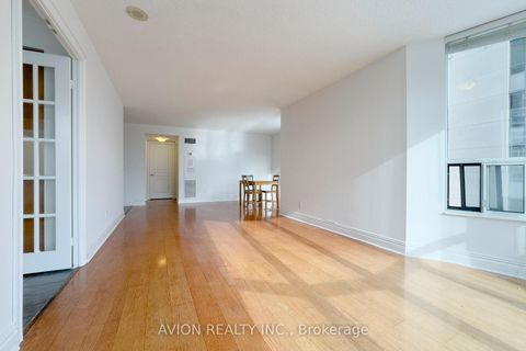Photo 8 at 512 - 5 Northtown Way, Willowdale East, Toronto