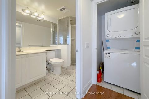 Photo 14 at 512 - 5 Northtown Way, Willowdale East, Toronto