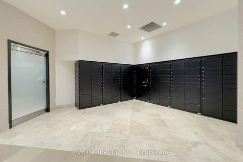 Photo 17 at 512 - 5 Northtown Way, Willowdale East, Toronto