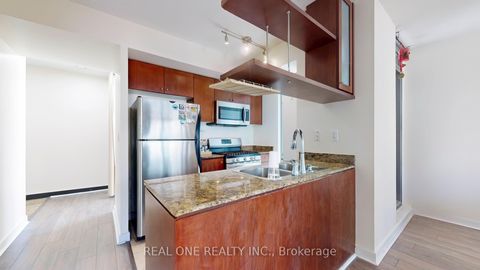 Photo 11 at 307 - 5 Mariner Terrace, Waterfront Communities C1, Toronto