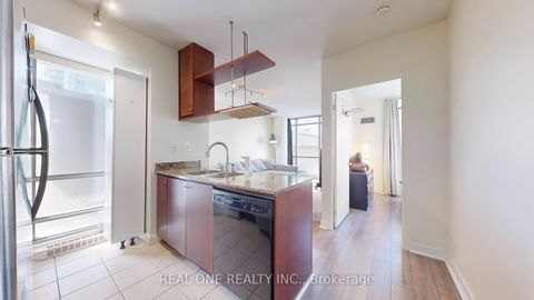 Photo 13 at 307 - 5 Mariner Terrace, Waterfront Communities C1, Toronto