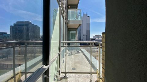 Photo 25 at 307 - 5 Mariner Terrace, Waterfront Communities C1, Toronto