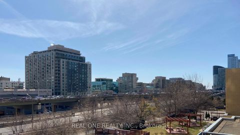 Photo 26 at 307 - 5 Mariner Terrace, Waterfront Communities C1, Toronto