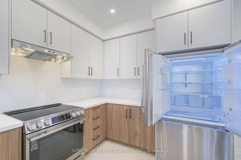 Photo 13 at 203 Grand Trunk Avenue, Patterson, Vaughan