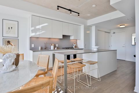 Photo 10 at 604 - 2720 Dundas Street W, Junction Area, Toronto