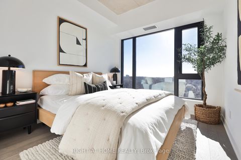 Photo 15 at 604 - 2720 Dundas Street W, Junction Area, Toronto