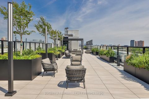 Photo 24 at 604 - 2720 Dundas Street W, Junction Area, Toronto