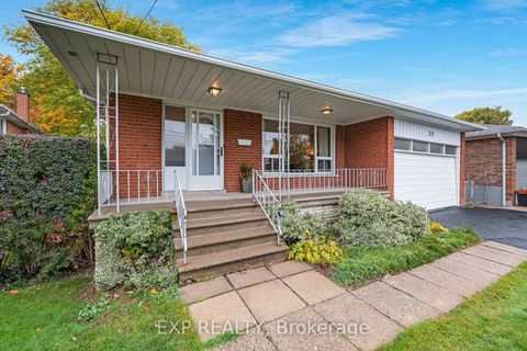 Photo 1 at 28 Aviemore Drive, Humber Summit, Toronto