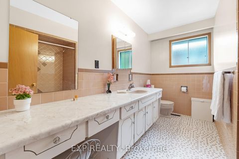 Photo 23 at 28 Aviemore Drive, Humber Summit, Toronto