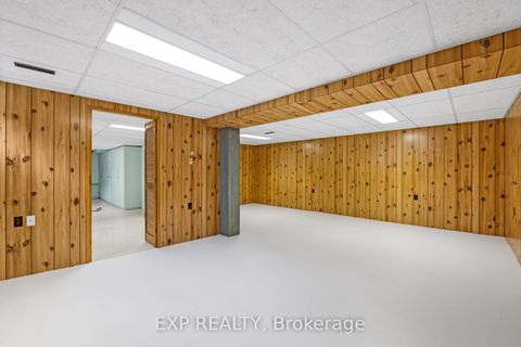 Photo 30 at 28 Aviemore Drive, Humber Summit, Toronto