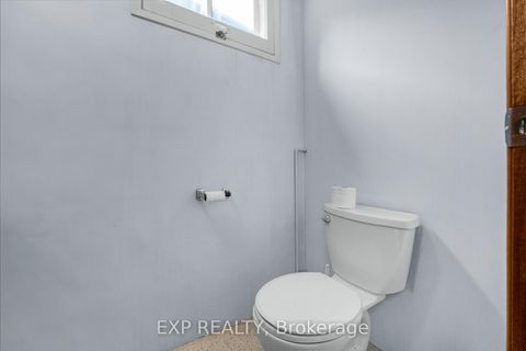 Photo 32 at 28 Aviemore Drive, Humber Summit, Toronto