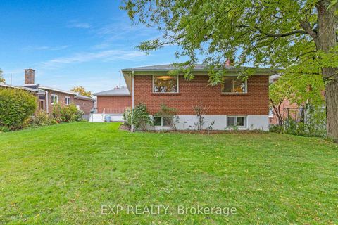 Photo 40 at 28 Aviemore Drive, Humber Summit, Toronto