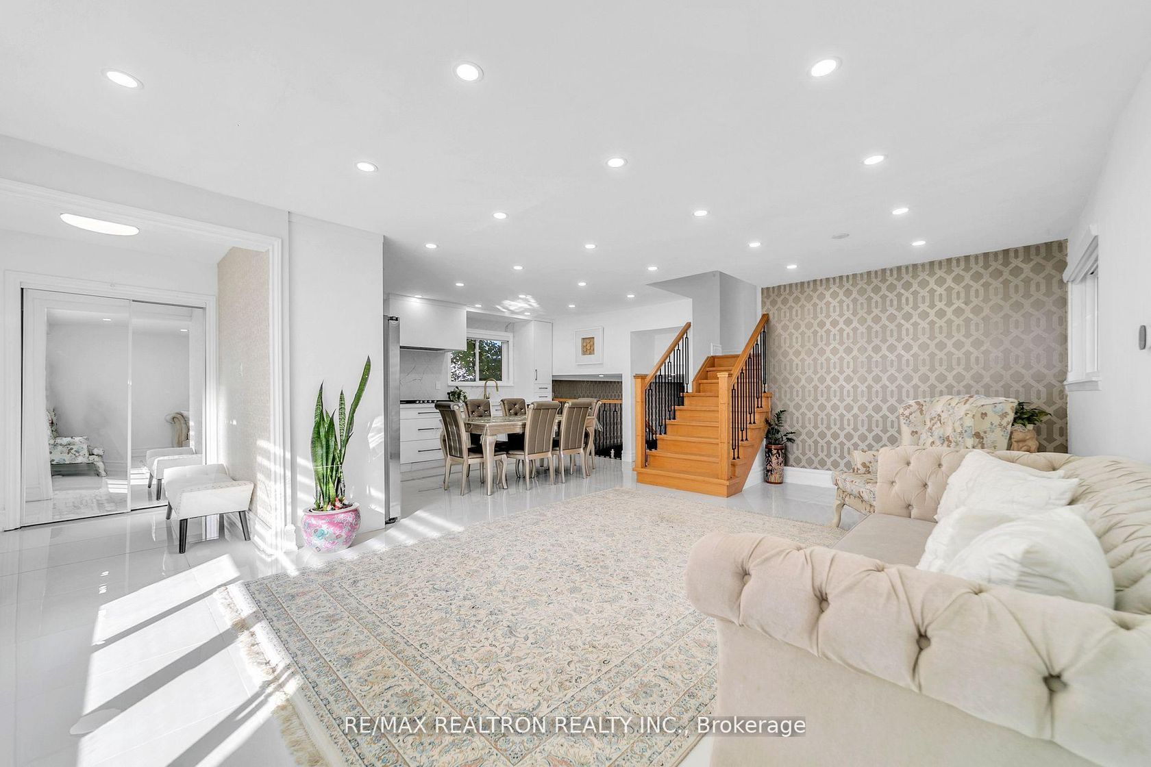 4 Boulding Drive, Aurora Heights, Aurora 