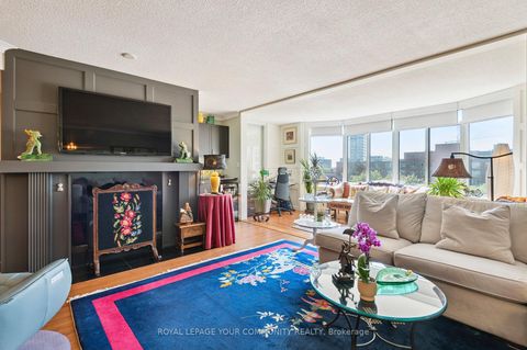 Photo 12 at 603 - 135 George Street S, Waterfront Communities C8, Toronto