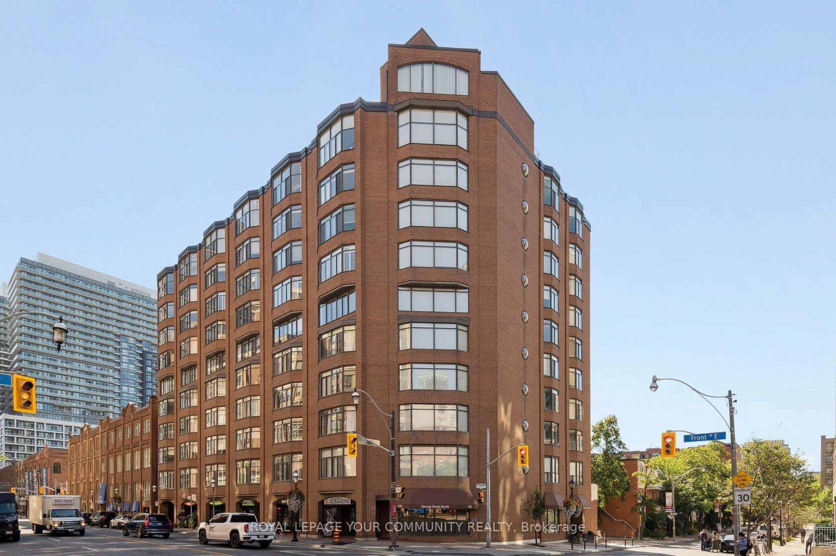 603 - 135 George Street S, Waterfront Communities C8, Toronto by Loree Meneguzzi Real Estate 603 - 135 George Street S, Waterfront Communities C8, Toronto