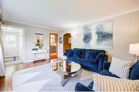 Photo 1 at 223 Willowdale Avenue, Willowdale East, Toronto