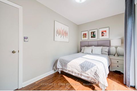 Photo 8 at 223 Willowdale Avenue, Willowdale East, Toronto