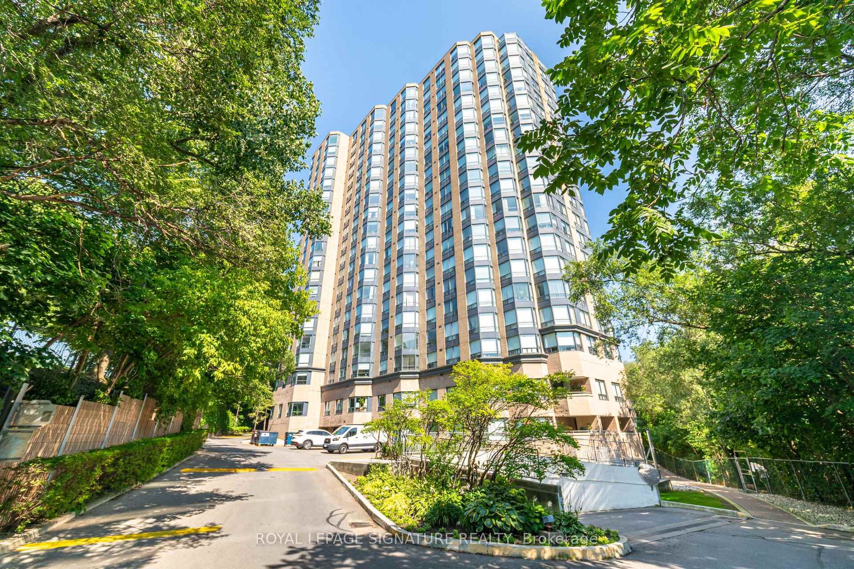 804 - 3 Hickory Tree Road, Weston, Toronto 