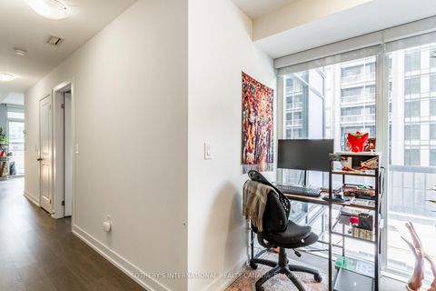 Photo 7 at 713 - 105 George Street, Moss Park, Toronto