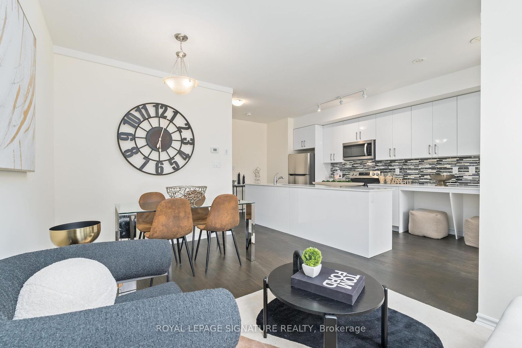 30 - 1972R Victoria Park Avenue, Donalda, Toronto 