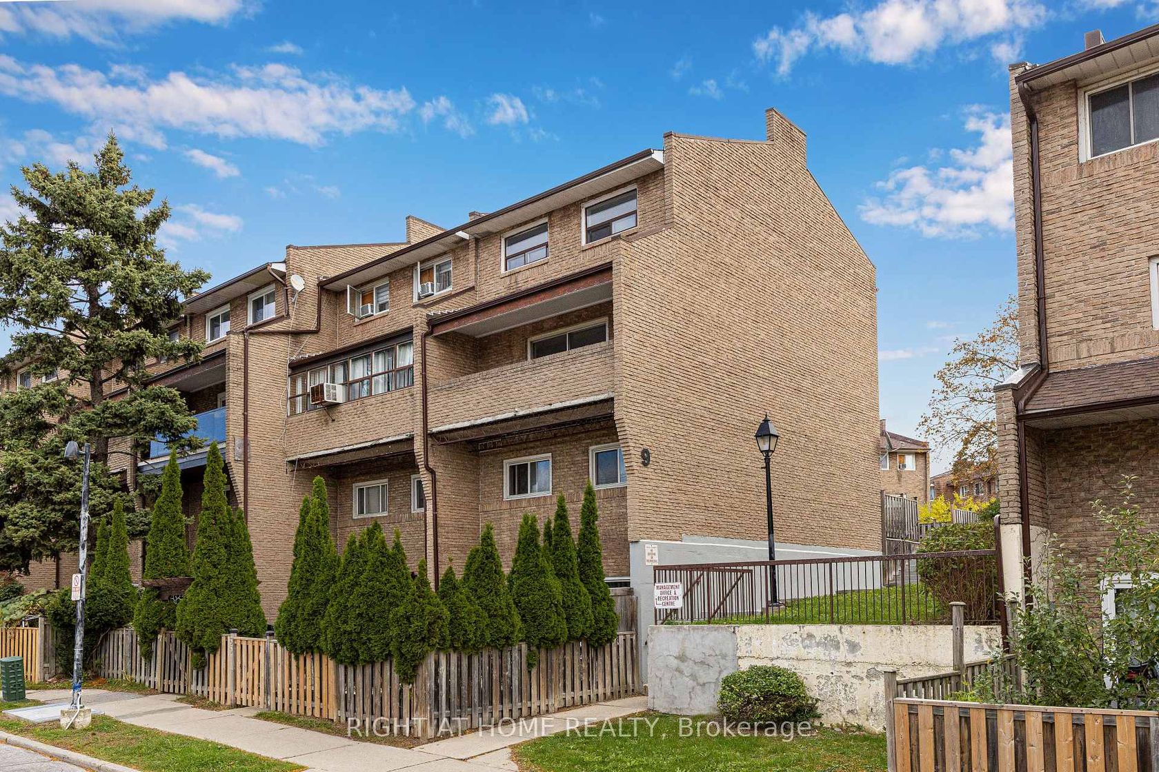 66 - 91 Muir Drive, Scarborough Village, Toronto 