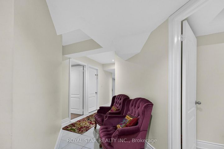 Photo 33 at 61 Aldersgate Drive, Northwest Brampton, Brampton