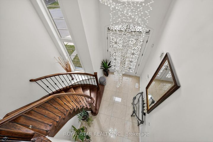 Photo 34 at 61 Aldersgate Drive, Northwest Brampton, Brampton