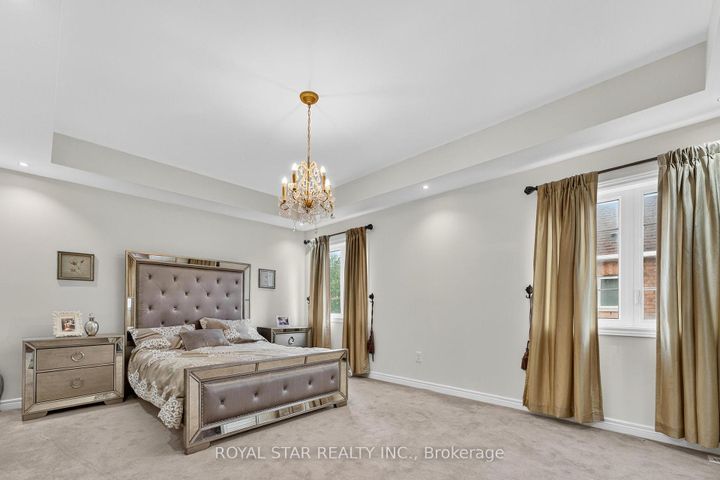 Photo 44 at 61 Aldersgate Drive, Northwest Brampton, Brampton