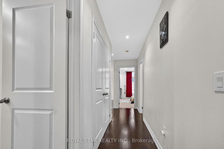 Photo 46 at 61 Aldersgate Drive, Northwest Brampton, Brampton