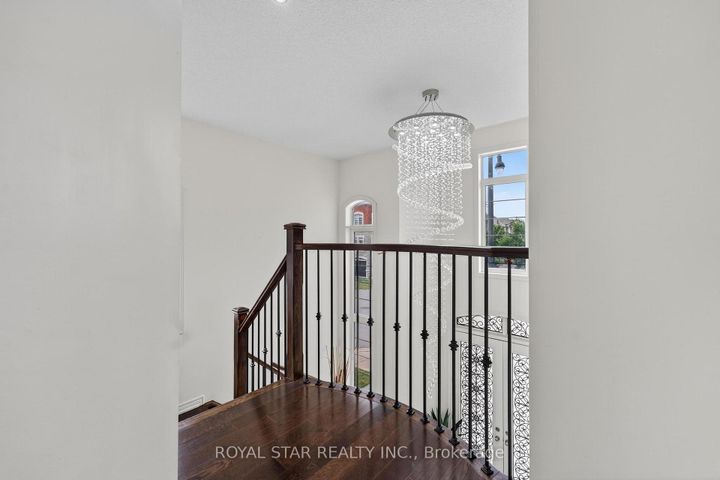 Photo 47 at 61 Aldersgate Drive, Northwest Brampton, Brampton