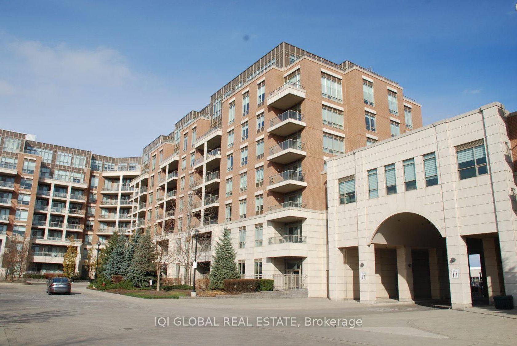 221 - 2480 Prince Michael Drive, JC Joshua Creek, Oakville 