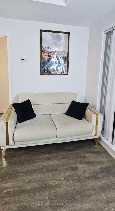 Photo 9 at 401 - 160 Canon Jackson Drive, Greenbrook, Toronto