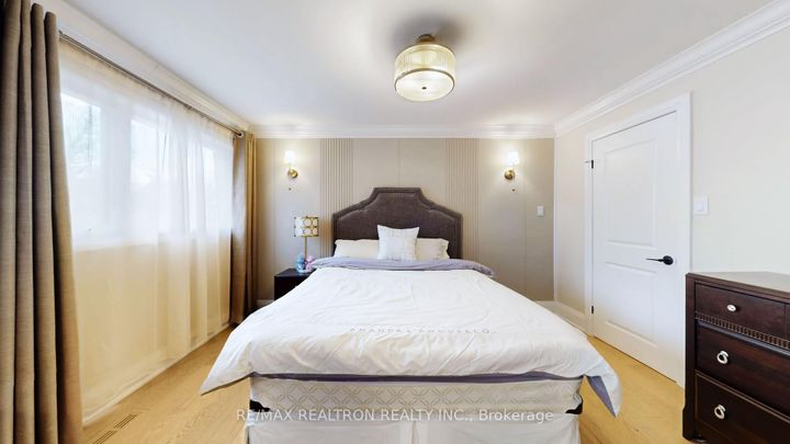 Photo 37 at 1 Whitelaw Court, Grandview, Markham