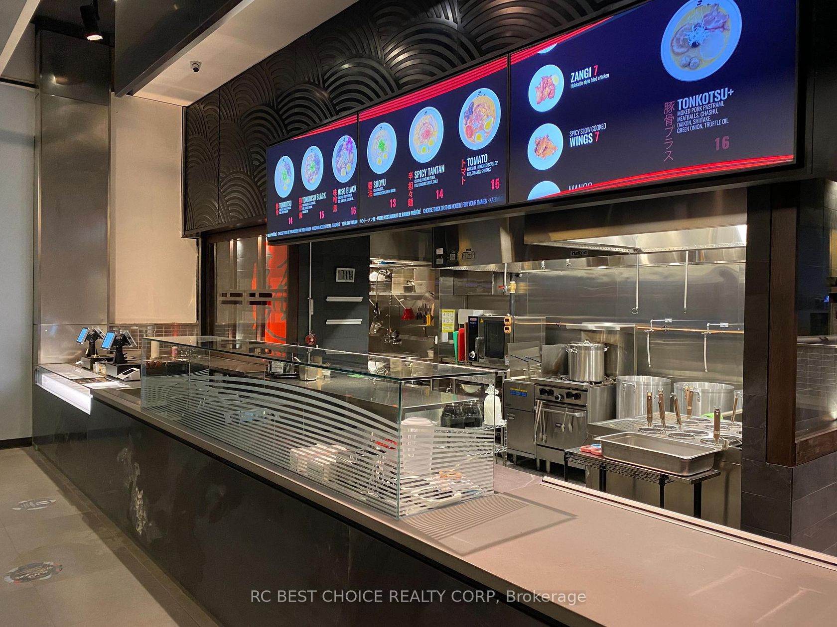 CRU F17 - 220 Yonge Street, Bay Street Corridor, Toronto photo number 2