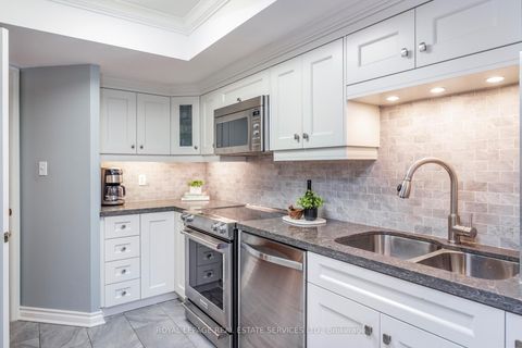 Photo 12 at 612 - 215 The Donway West, Don Mills, Toronto