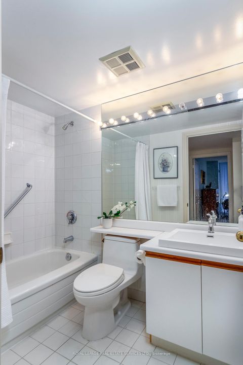 Photo 22 at 612 - 215 The Donway West, Don Mills, Toronto