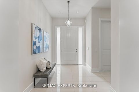 Photo 4 at 6 Dunrobin Crescent, Kleinburg, Vaughan