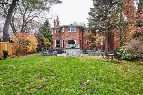 Photo 2 at 4 Camor Court, Highland Creek, Toronto