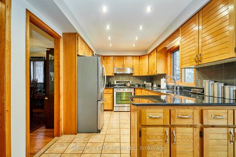 Photo 8 at 4 Camor Court, Highland Creek, Toronto