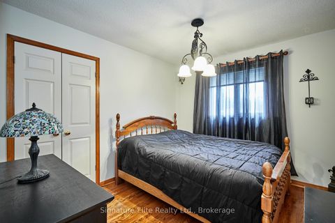 Photo 33 at 4 Camor Court, Highland Creek, Toronto