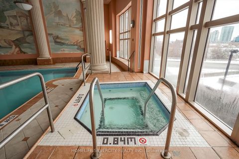 Photo 5 at 712 - 18 Lee Centre Drive, Woburn, Toronto