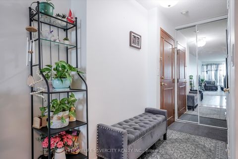 Photo 10 at 712 - 18 Lee Centre Drive, Woburn, Toronto