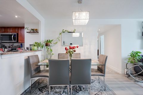 Photo 15 at 712 - 18 Lee Centre Drive, Woburn, Toronto