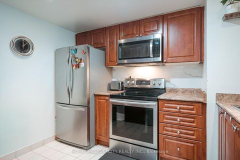 Photo 40 at 712 - 18 Lee Centre Drive, Woburn, Toronto