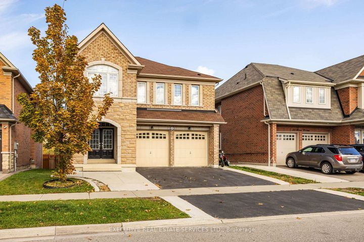 Photo 1 at 37 Ross Drive, Wellington, Brampton