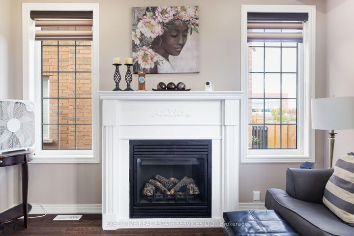 Photo 9 at 37 Ross Drive, Wellington, Brampton