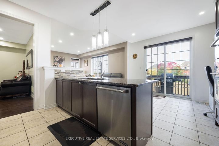 Photo 16 at 37 Ross Drive, Wellington, Brampton