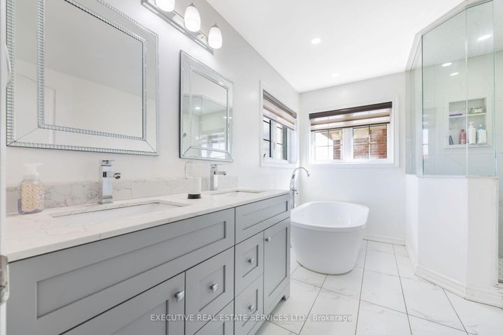 Photo 23 at 37 Ross Drive, Wellington, Brampton