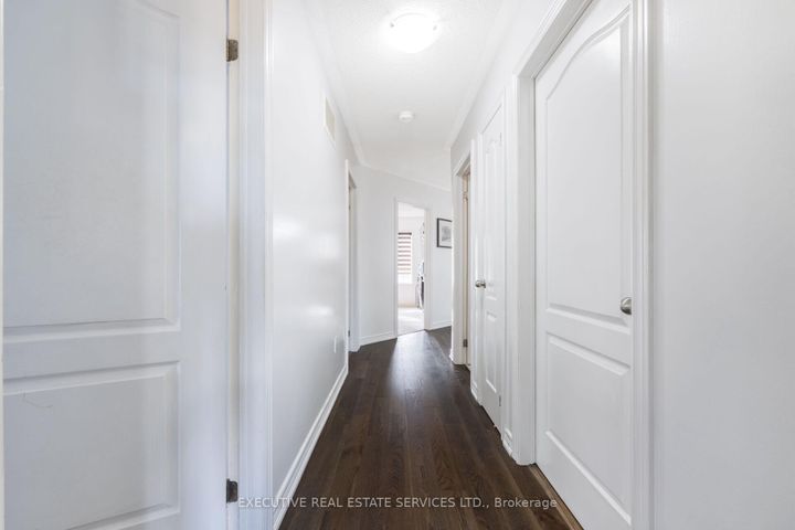 Photo 25 at 37 Ross Drive, Wellington, Brampton